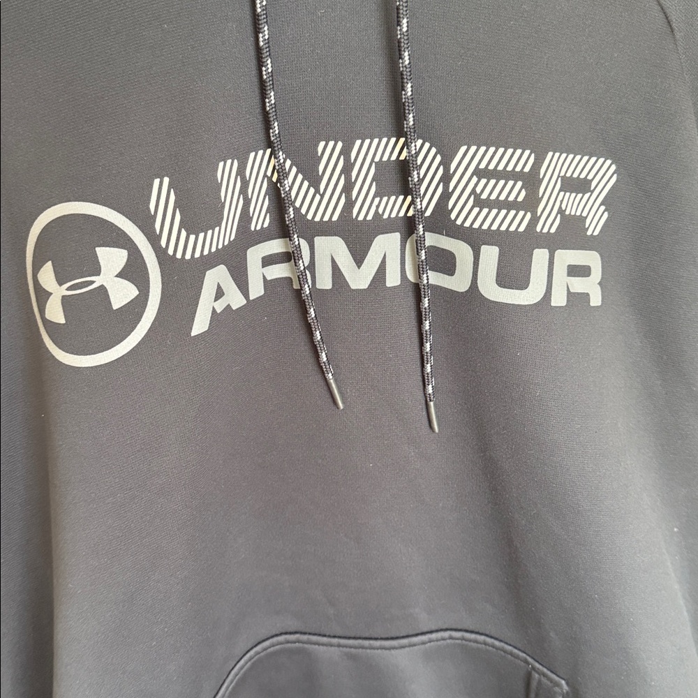 Under Armour Men's Black Hoodie - Picture 2 of 4